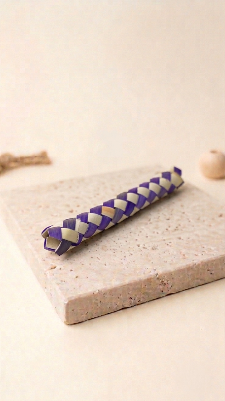 Finger Trap | Woven Bamboo Foot Toy for Birds